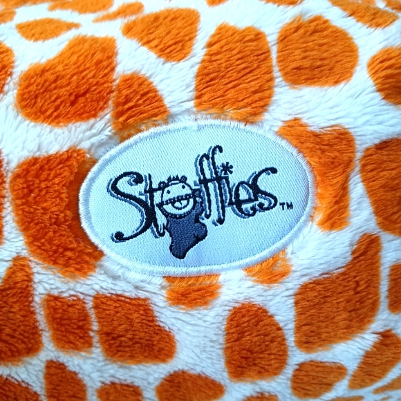 Stuffies The Giraffe Stuffed Animal Pillow with Hidden Pockets - Picture 10 of 10